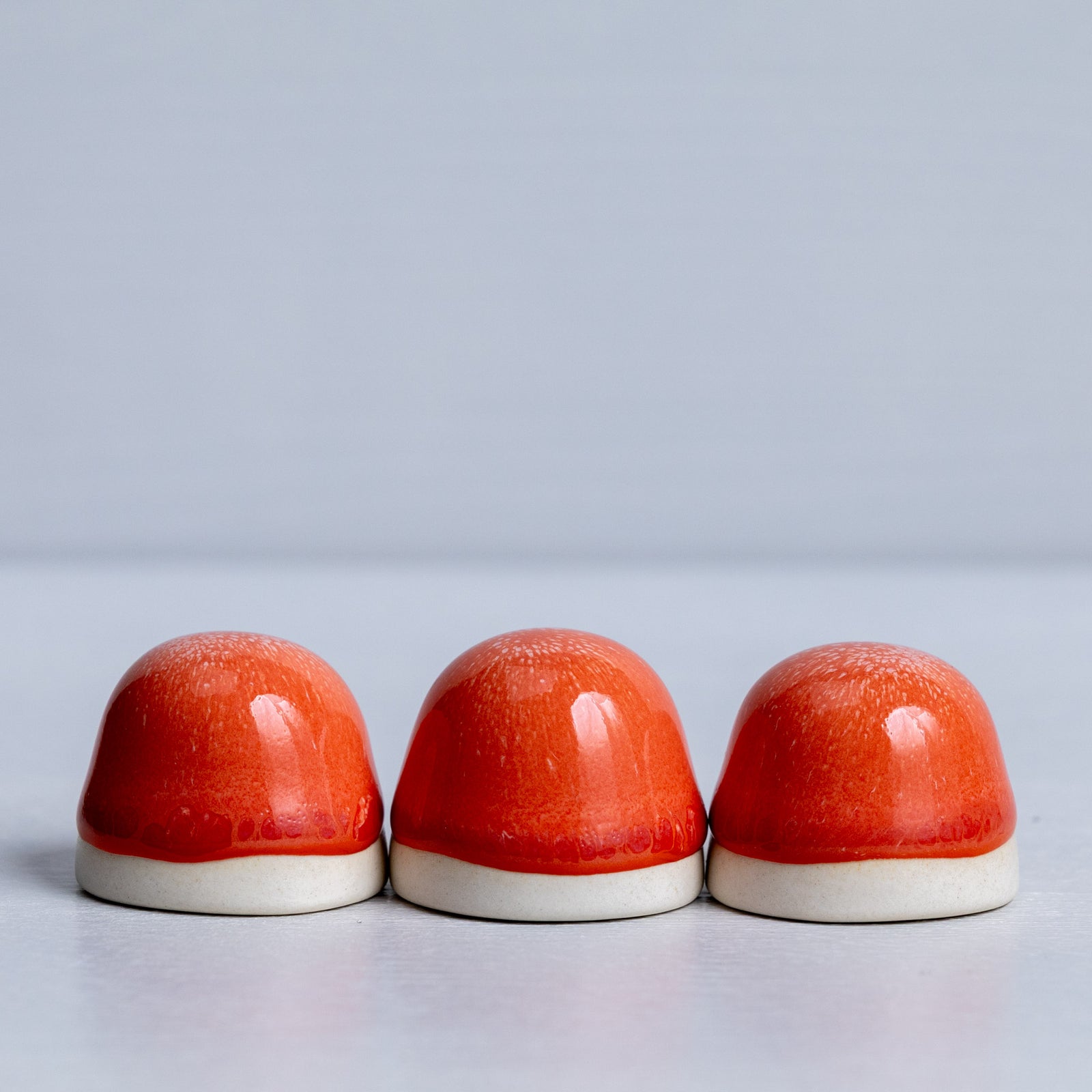 Familia - Dot - Rosso – Studio Arhoj Store