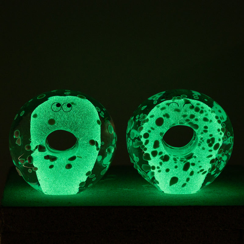 GLOW Crystal Blob Group