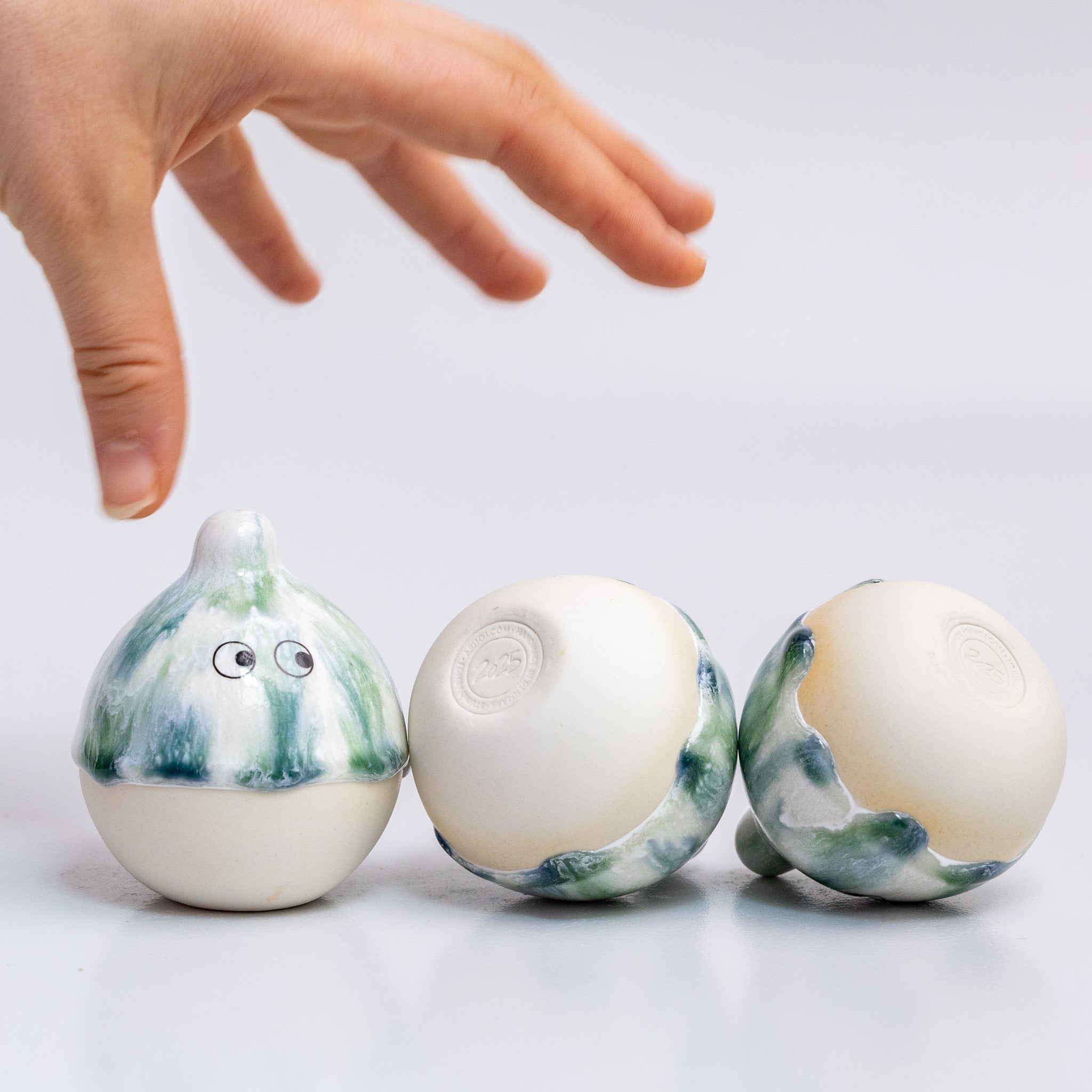 Familia - Yoshi - Snow Leaf – Studio Arhoj Store