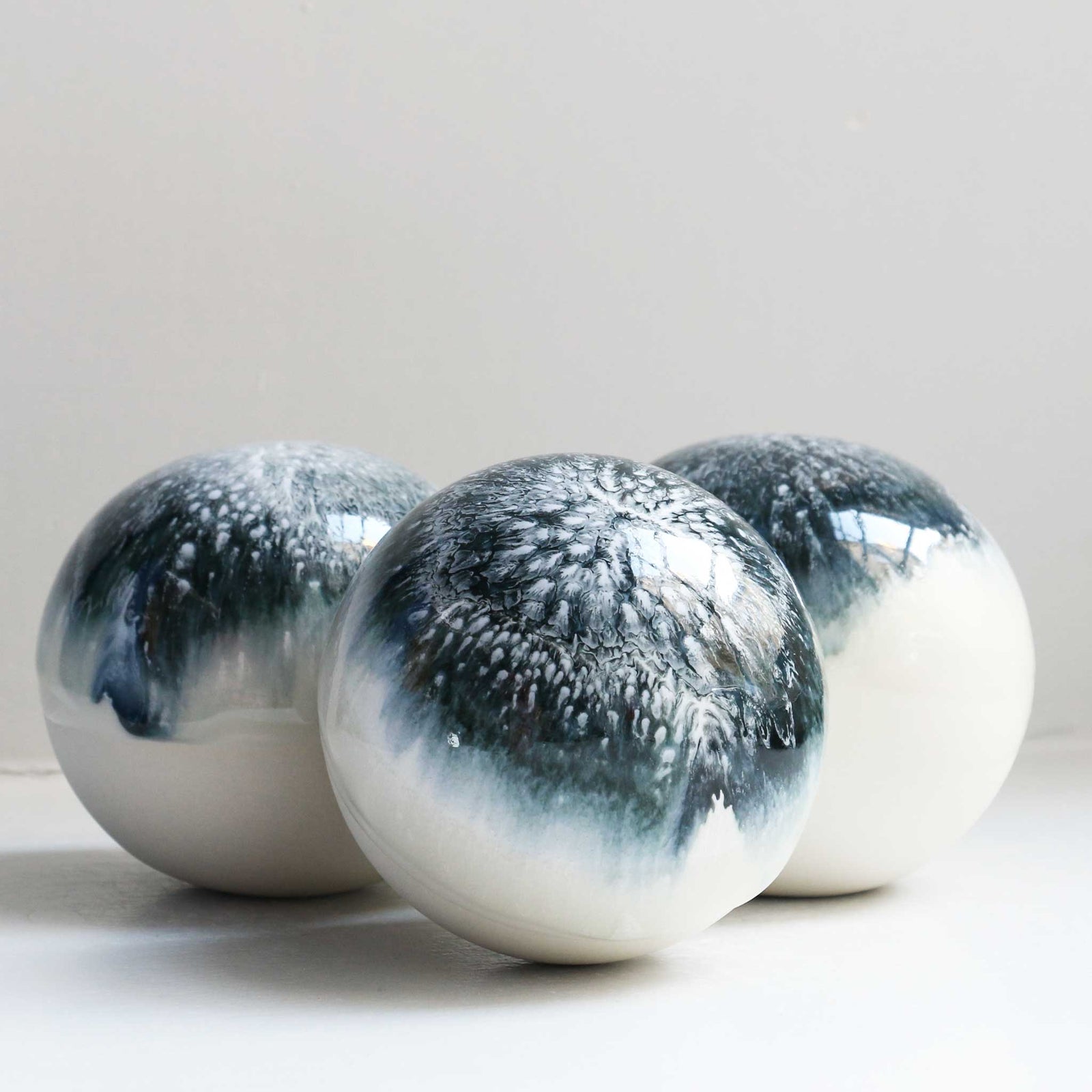 STUDIO AHUS SWEDEN ペーパーウェイト/オブジェ② pear_2309_2_1600x.jpg?v=1706105929